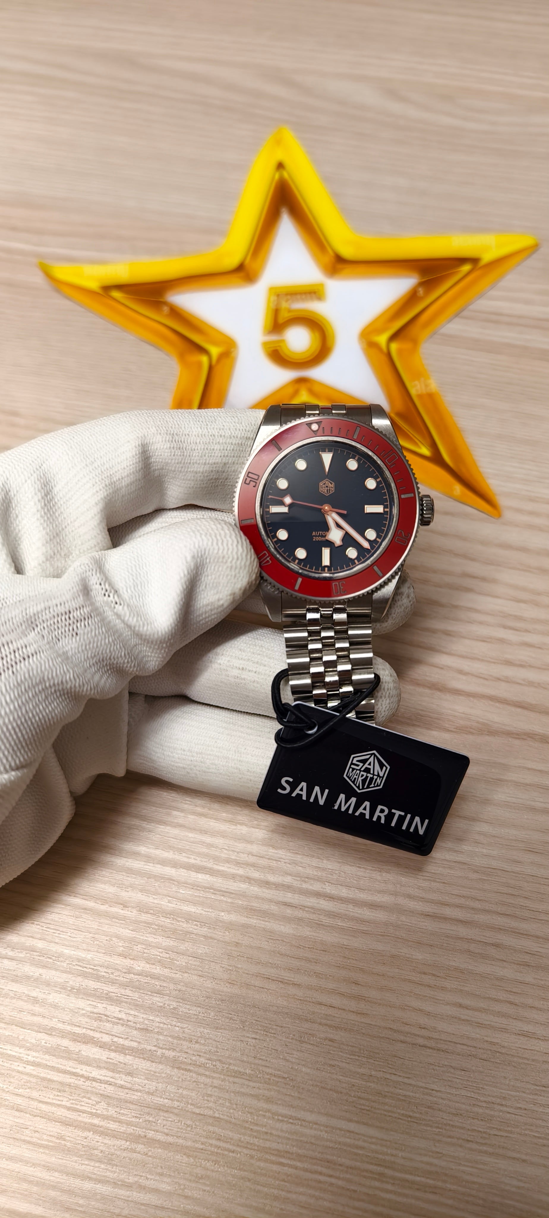 San Martin 0128-G Rot (Tudor BB58 Hommage)